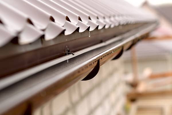 Seamless Gutter Installation and Repair